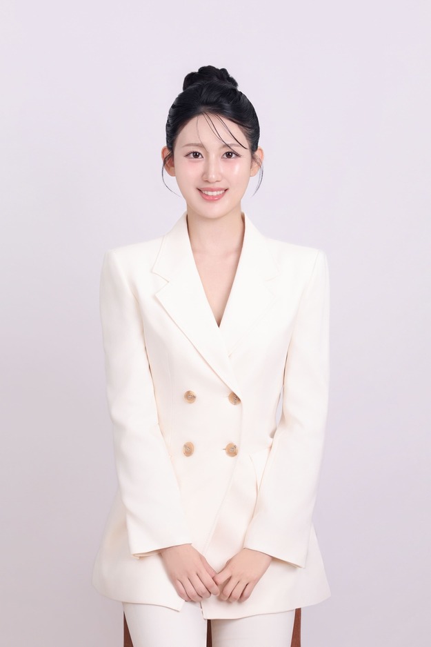 20261019 정규직 교육팀 사진 정아진